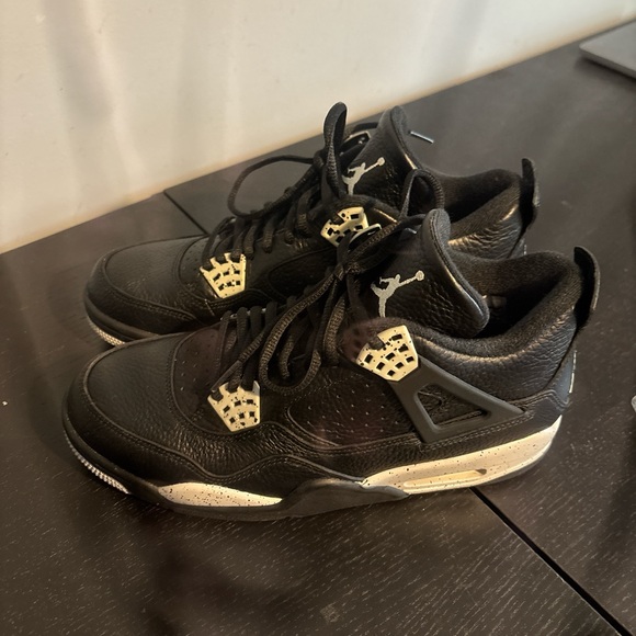 Black Jordan 4 trainers #Jordan4 - Picture 1 of 5